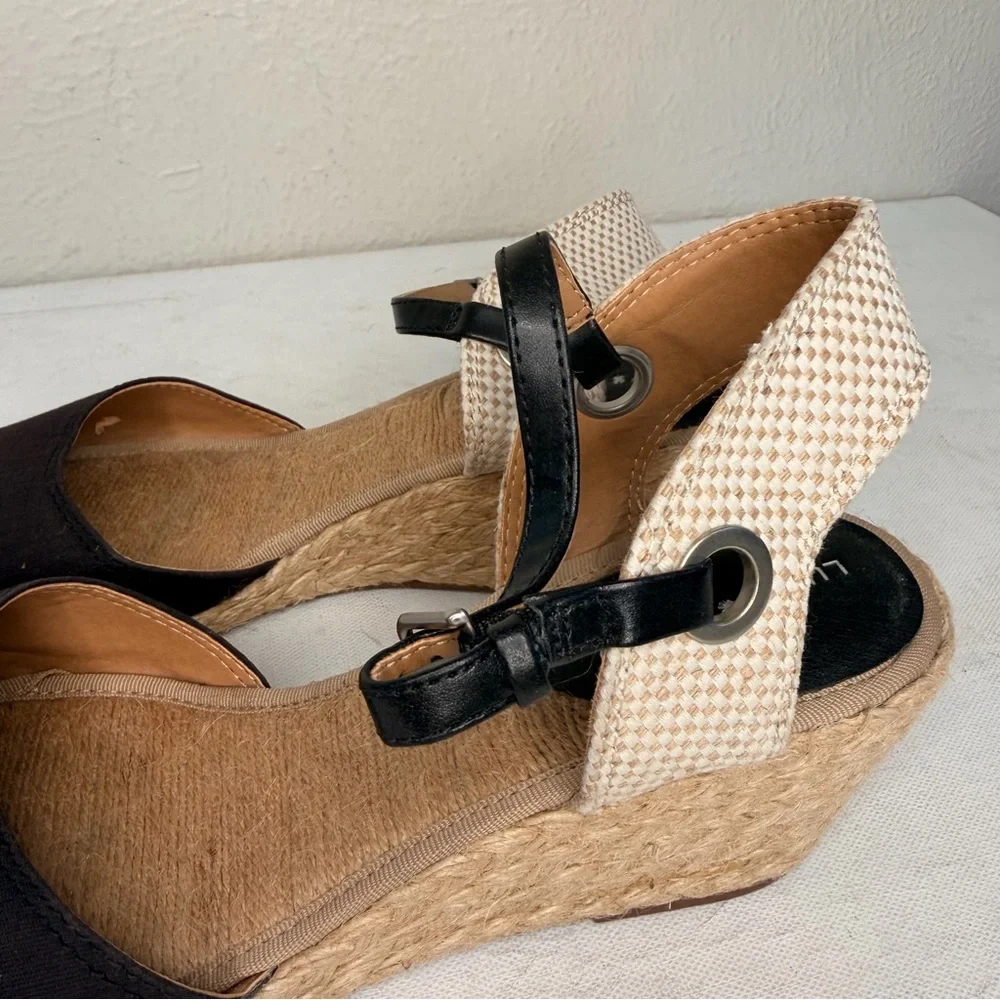 Lucky Brand wedge sandals black and tan canvas